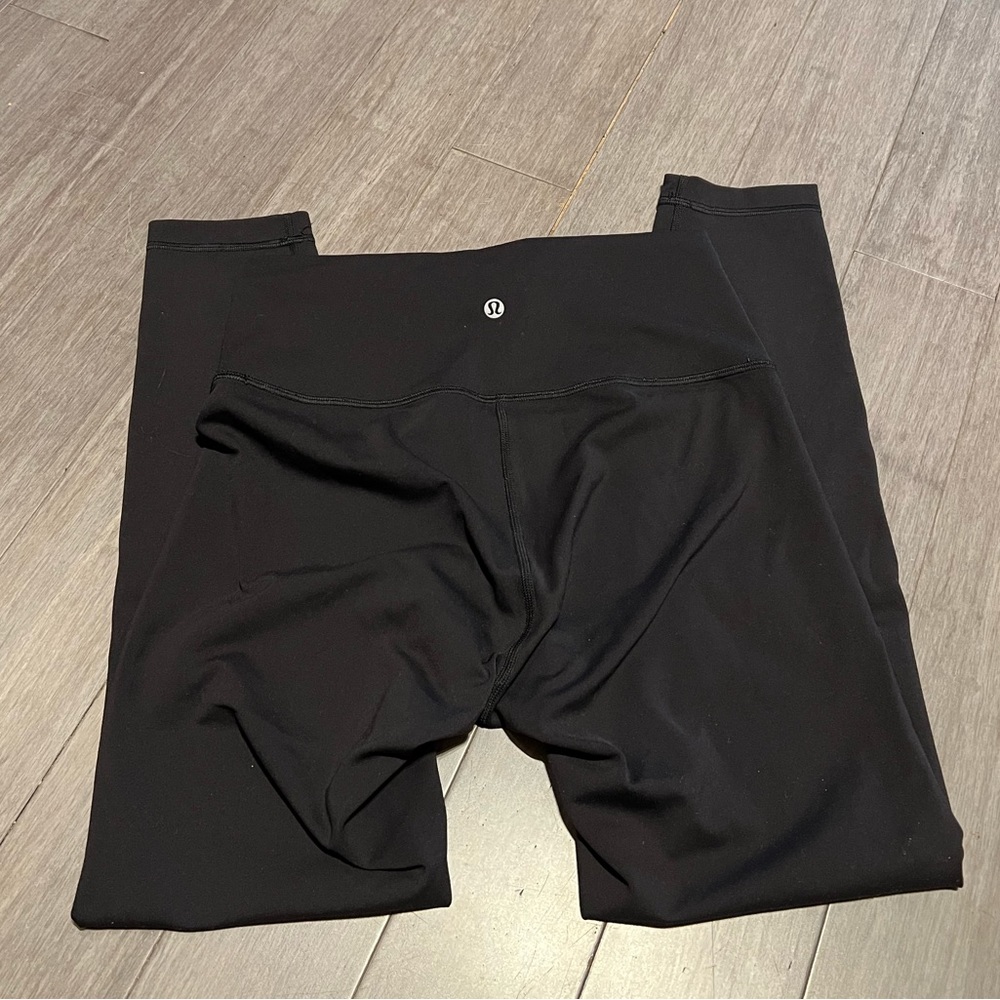 Lululemon Wunder Train 25in inseam in black